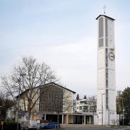 Außenansicht der Kreuzkirche